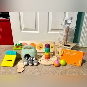 Lovevery babbler set 13-14-14 months